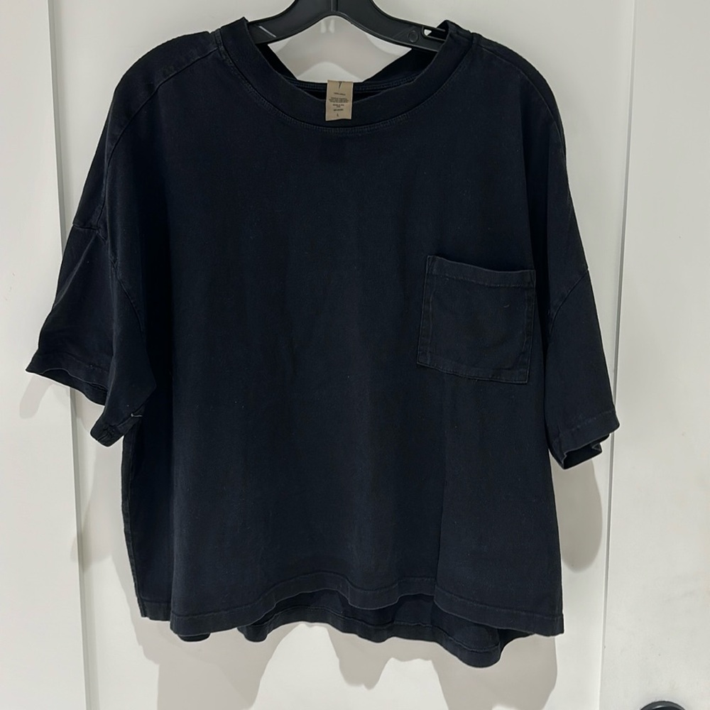 Electric & Rose tshirt. Size large.